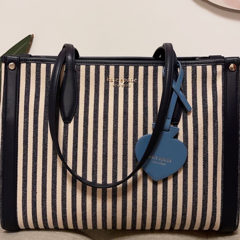 kate spade market tote stripped